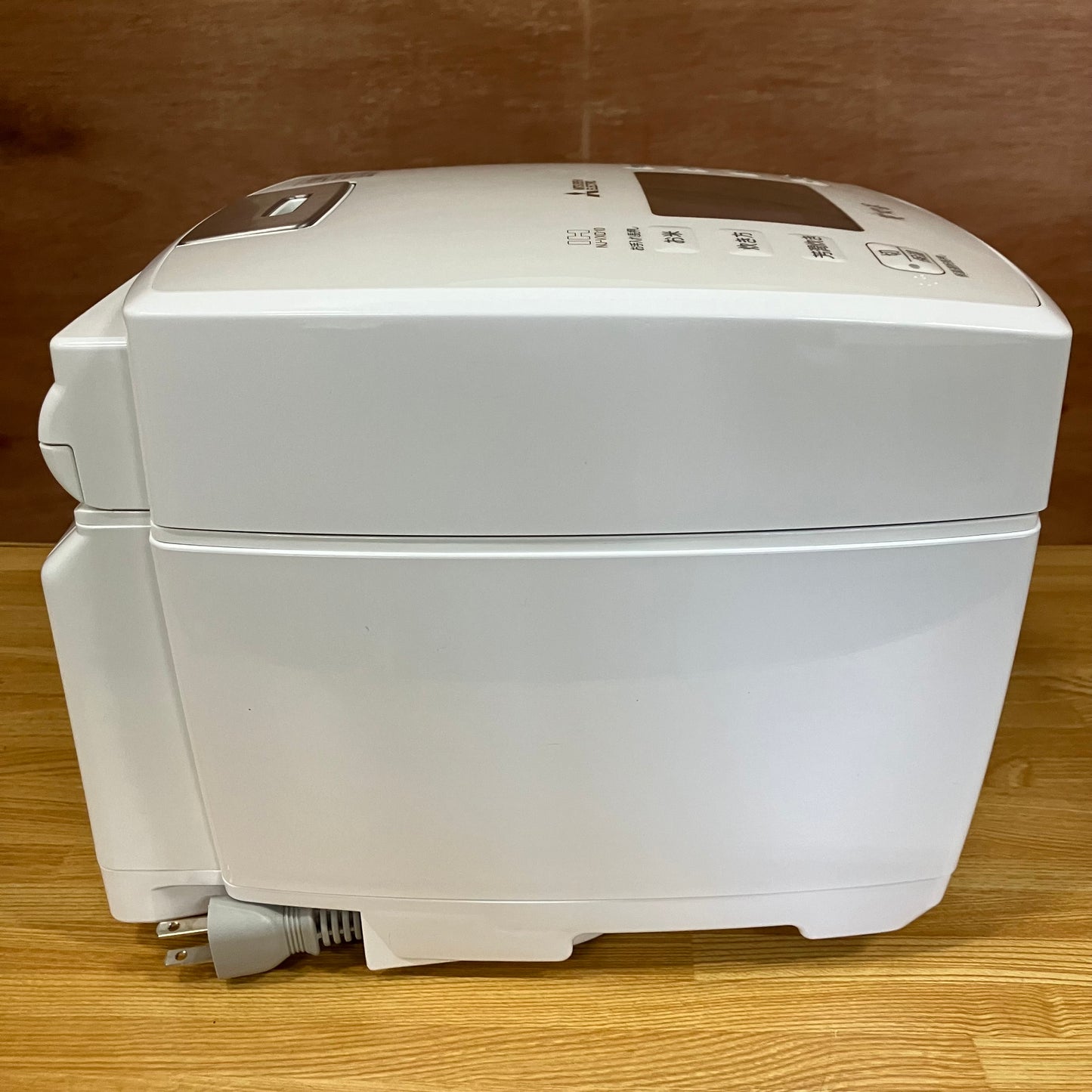 【極美品】炊飯器　MITSUBISHI 三菱電機　炭炊釜　2022年製　5.5合