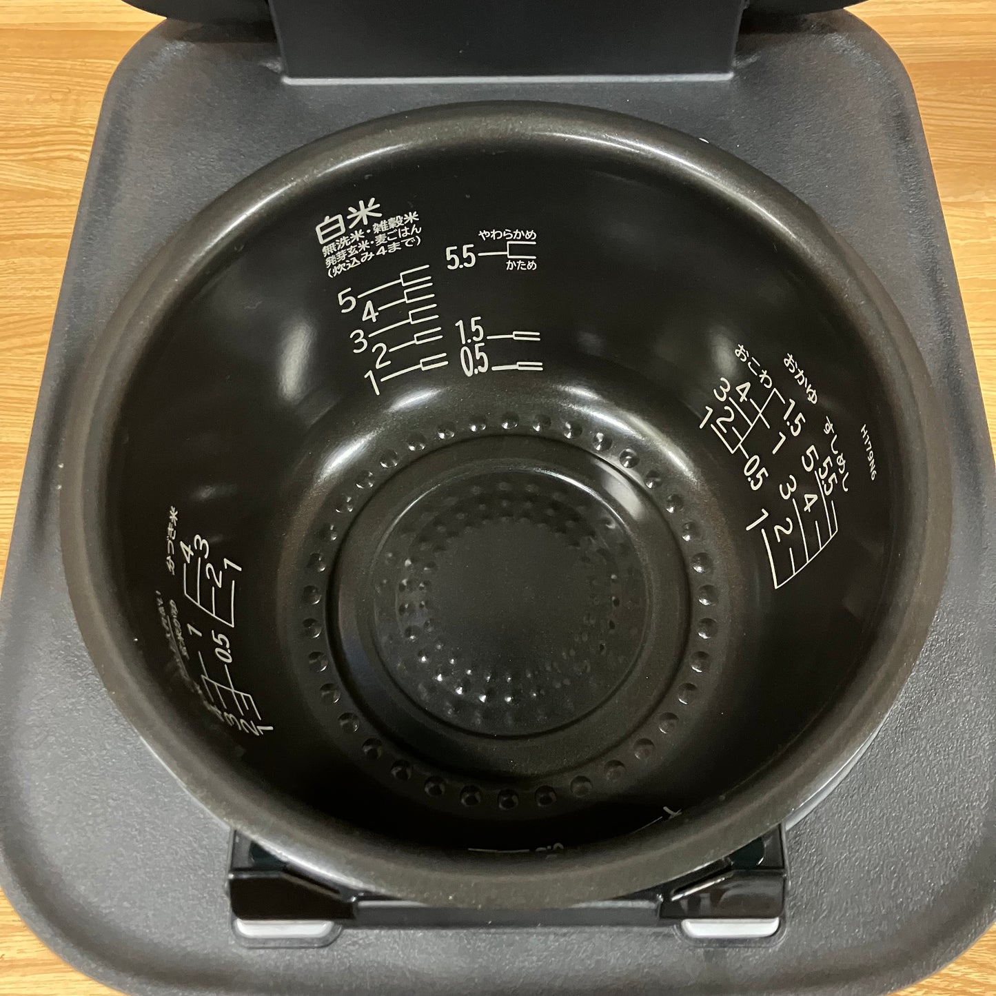 【極美品】炊飯器　HITACHI 日立　ふっくら御膳　2023年製　5.5合