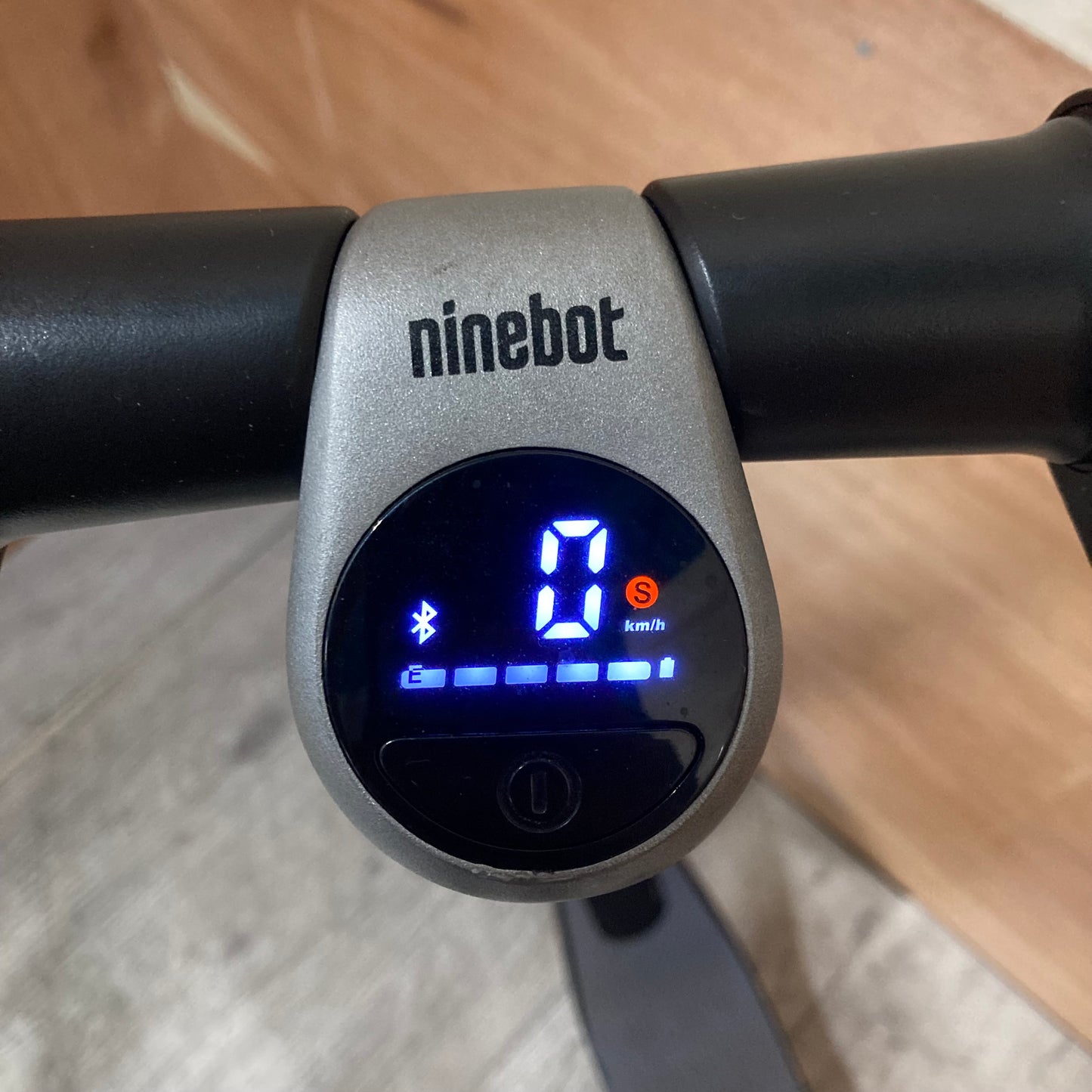 セグウェイ　ninebot ES2