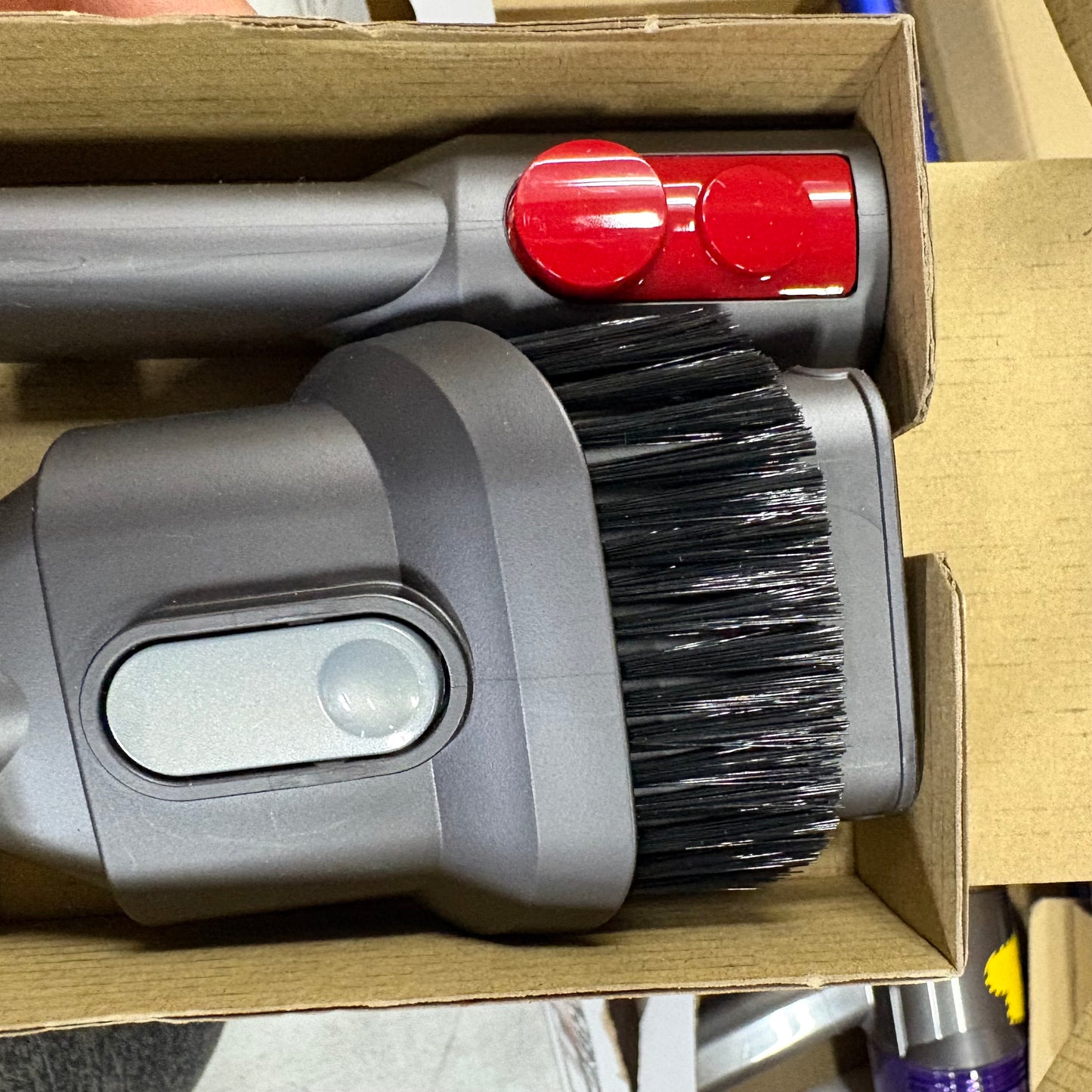 掃除機　コードレスクリーナー　Dyson ダイソン　V8 slim fluffy origin