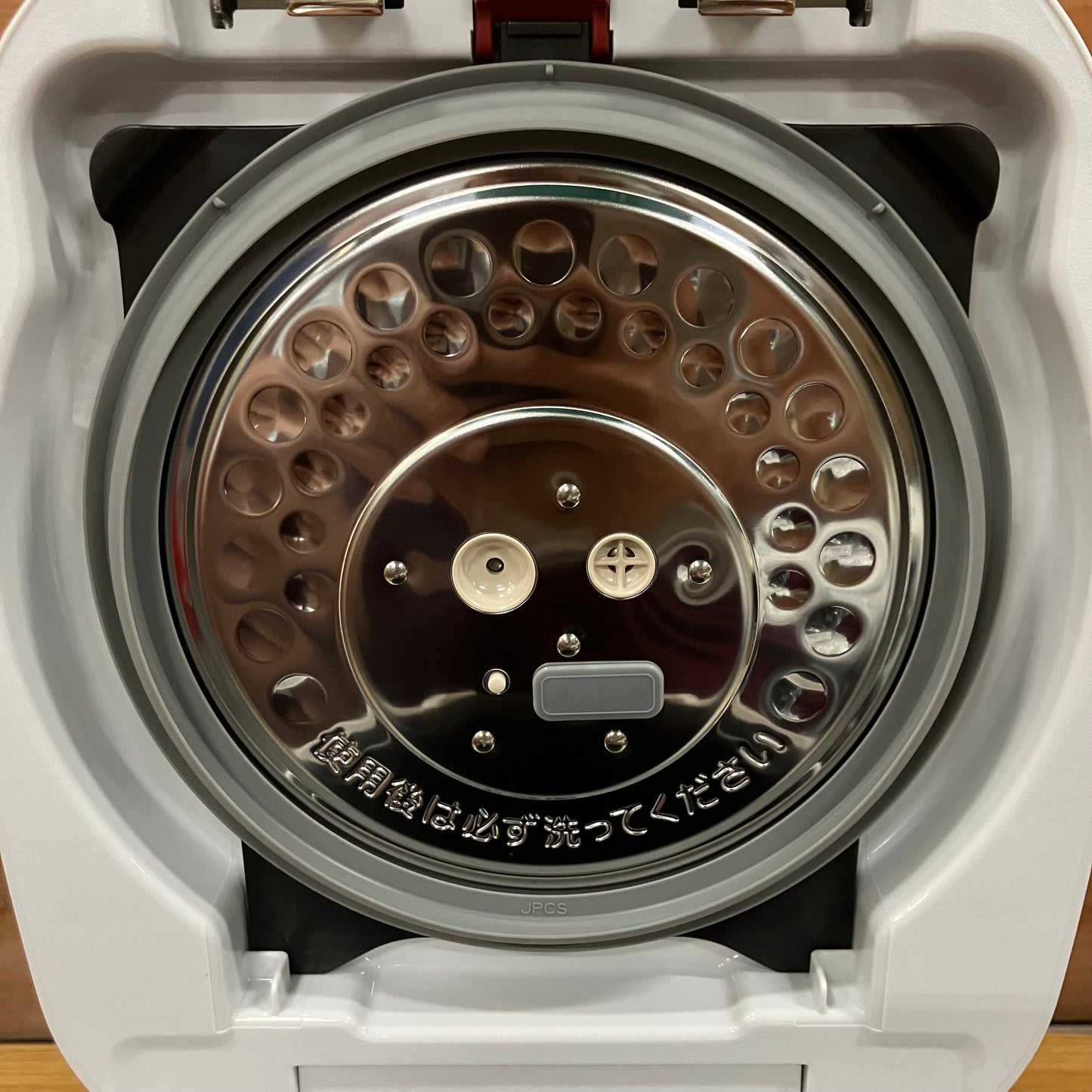 【極美品】炊飯器　TIGER タイガー　土鍋蓄熱コート釜　2023年製　5.5合