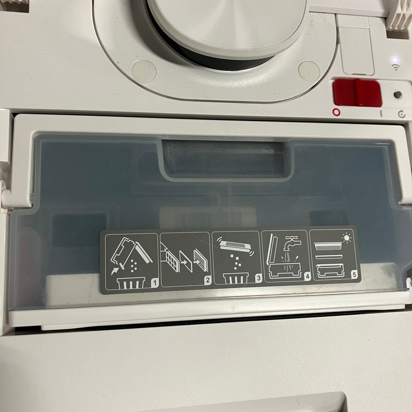 【極美品】ロボット掃除機　ECOVACS DEEBOT N8+  2021年製