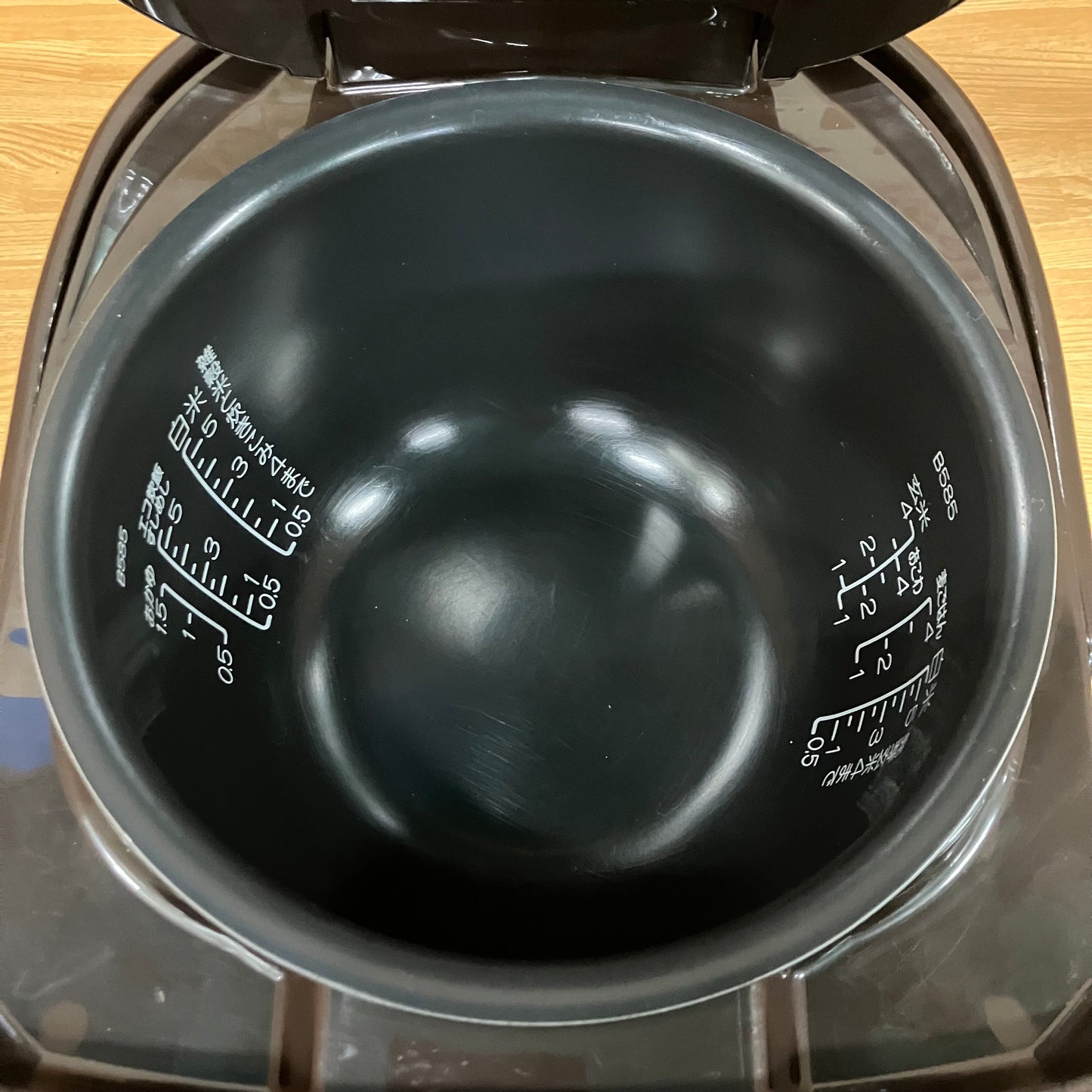 【美品】炊飯器　ZOJIRUSHI 象印　極め炊き　2022年製　5.5合