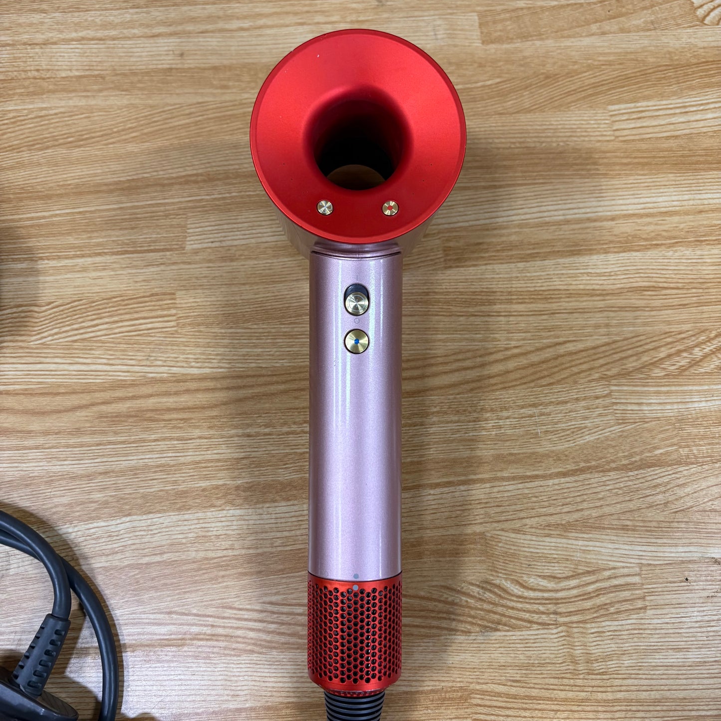 ヘアドライヤー　Dyson ダイソン　HD08 限定色『さくらロゼ』