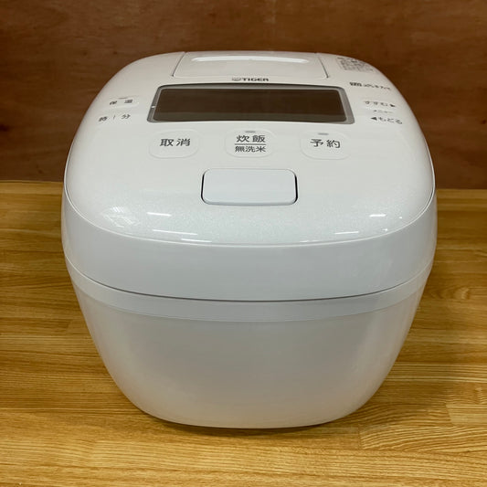 【極美品】炊飯器　TIGER タイガー　土鍋蓄熱コート釜　2023年製　5.5合