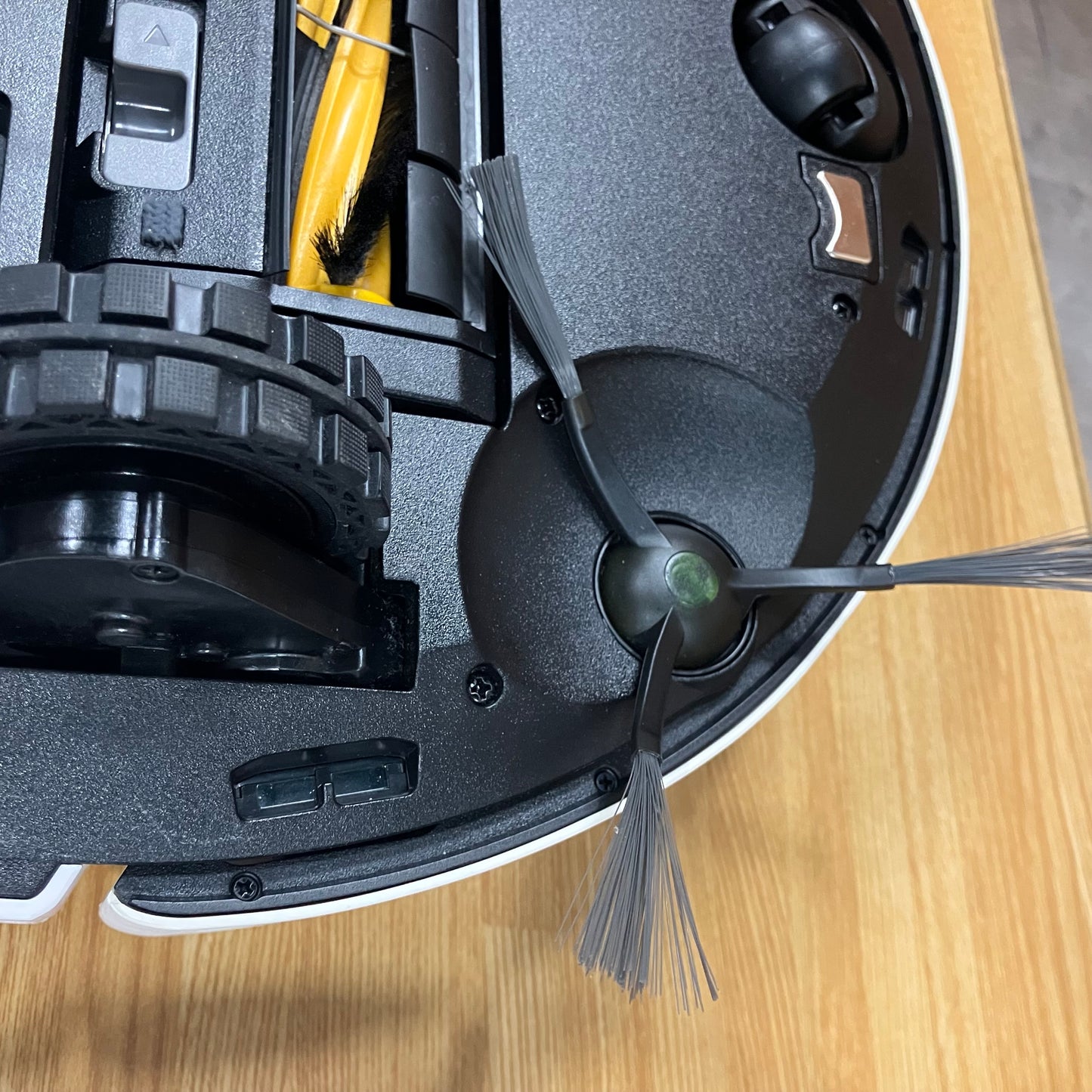 【極美品】ロボット掃除機　ECOVACS DEEBOT N8+  2021年製