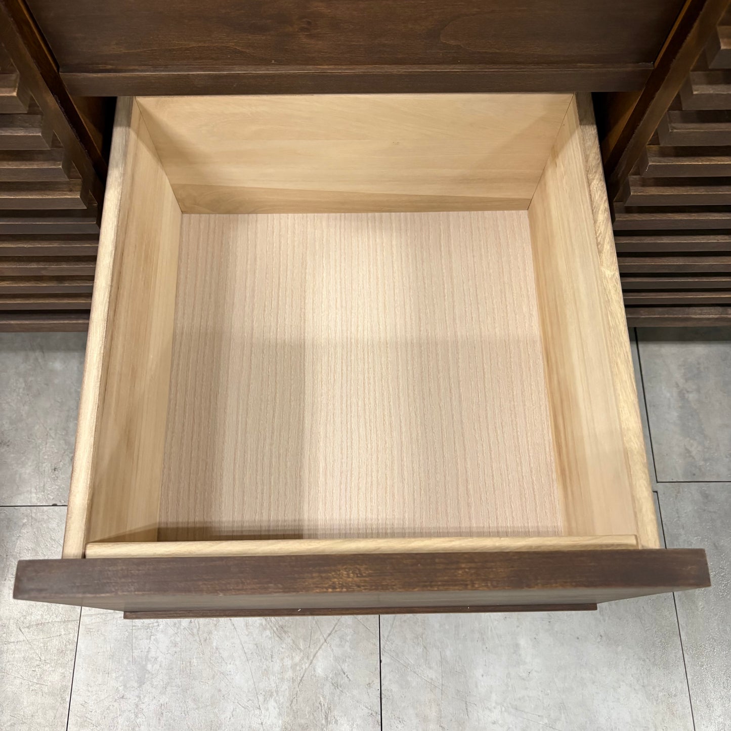 収納棚　シェルフ　木製　アンティーク