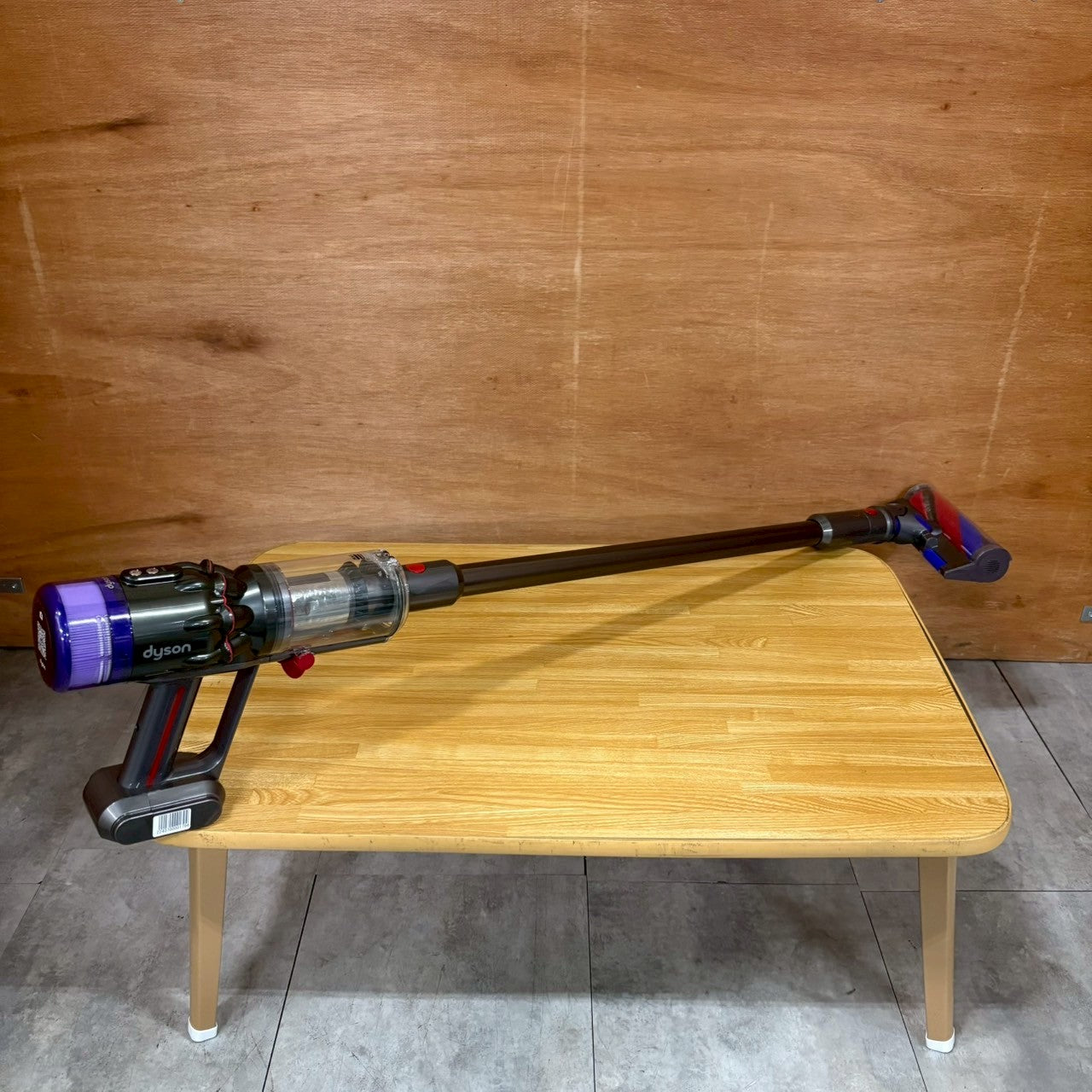 【極美品】掃除機　コードレスクリーナー　Dyson ダイソン　SV21 micro