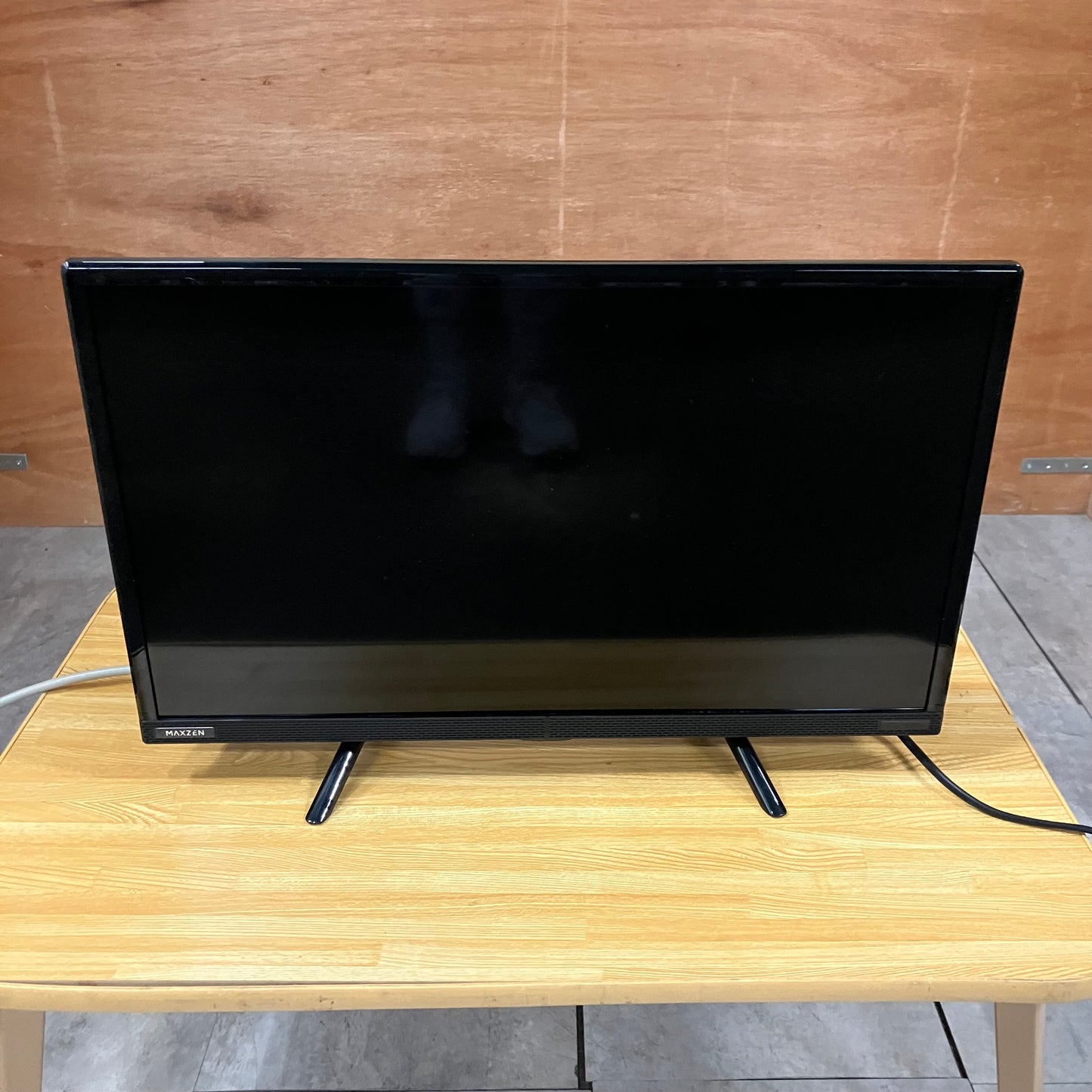 液晶テレビ　MAXZEN マクスゼン　2024年製　24インチ