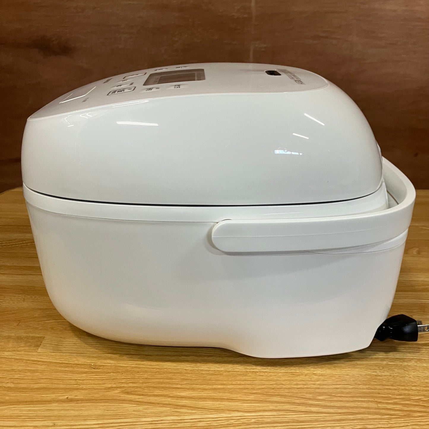 【美品】炊飯器　TOSHIBA 東芝　炎匠炊き　2022年製　5.5合