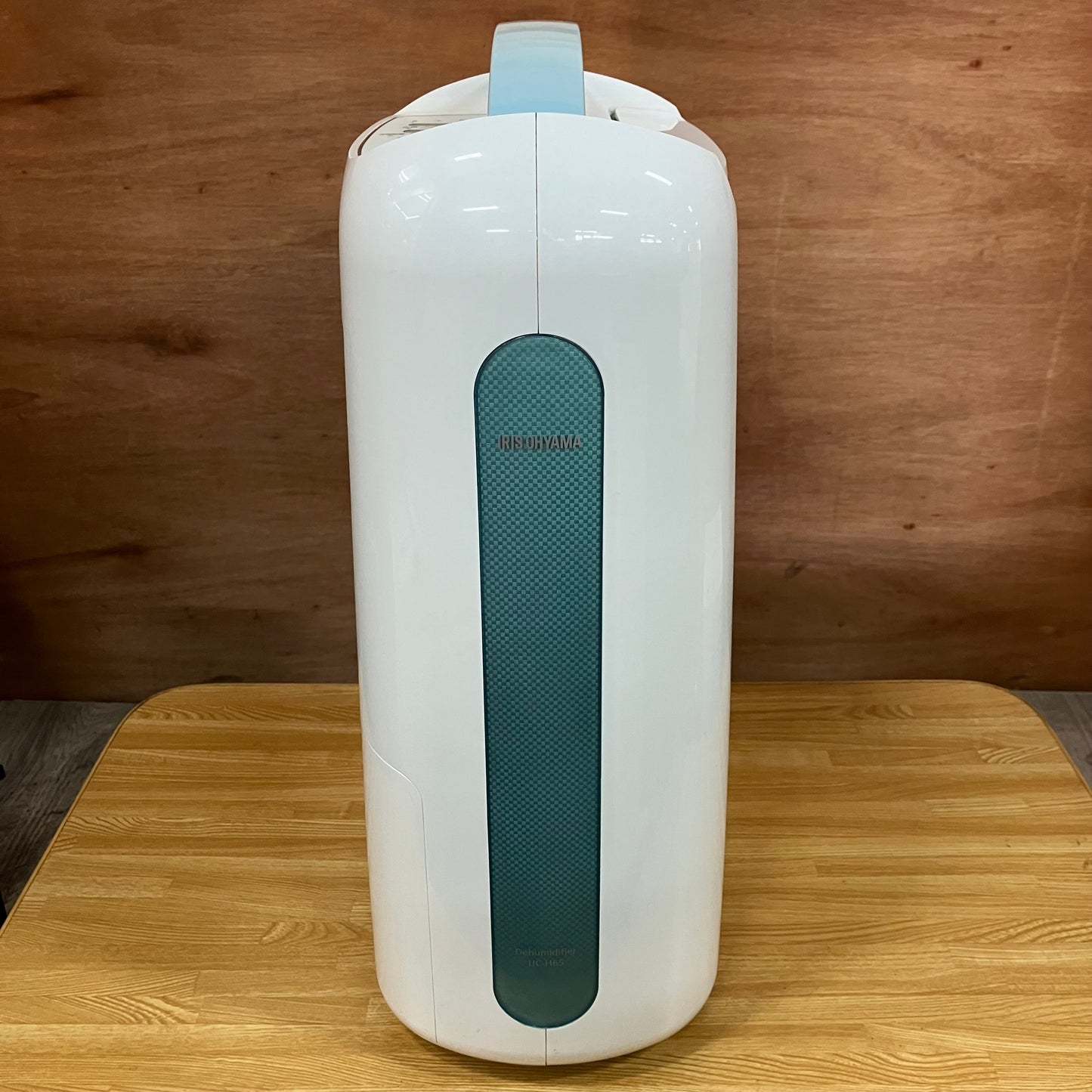 除湿機　IRIS OHYAMA アイリスオーヤマ　衣類乾燥　2020年製