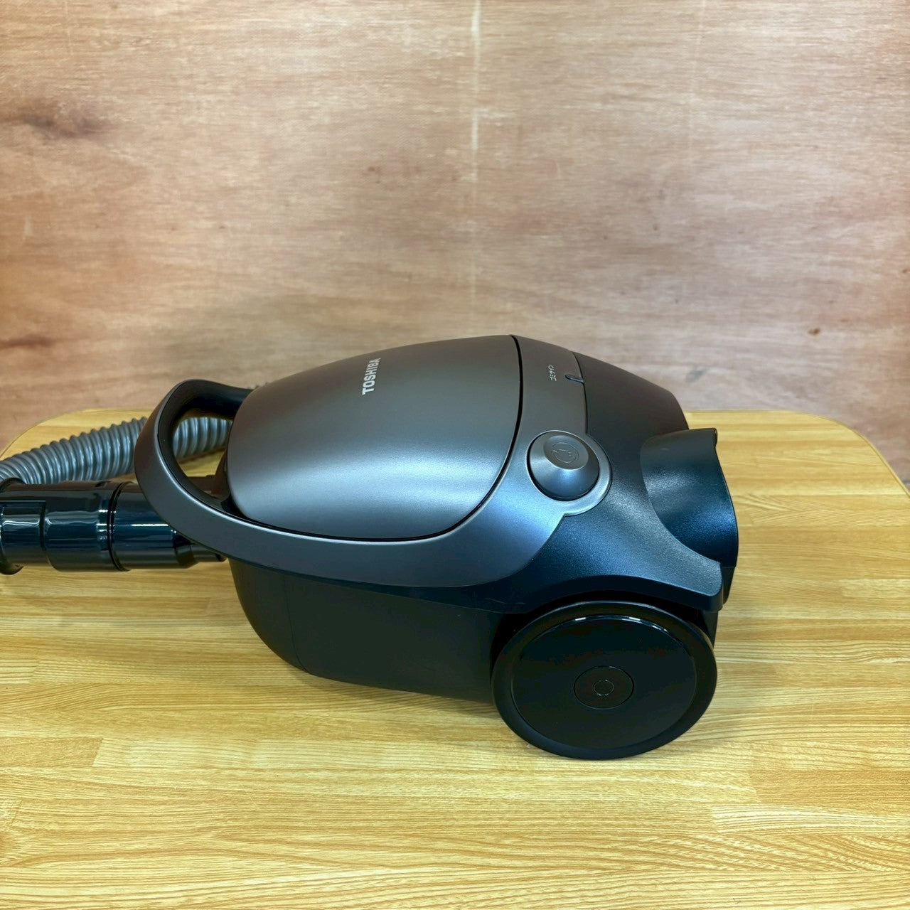 【極美品】掃除機　紙パック式　TOSHIBA 東芝　2024年製