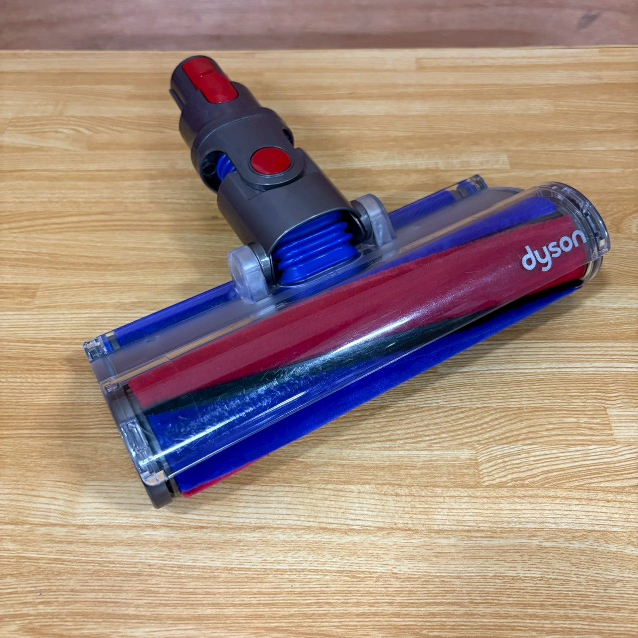 【美品】掃除機　コードレスクリーナー　Dyson ダイソン　SV10 V8 Fluffy