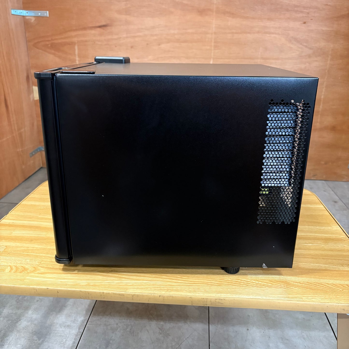 冷蔵庫　1ドア　A-Stage エーステージ　17L ブラック