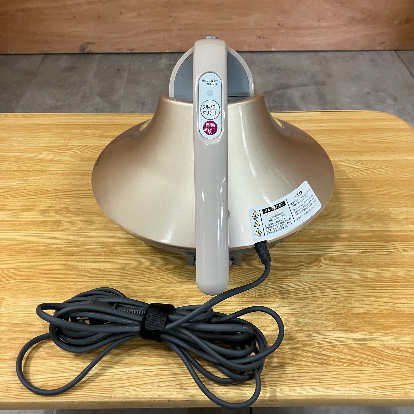 【極美品】ふとん掃除機　SHARP シャープ　2018年製