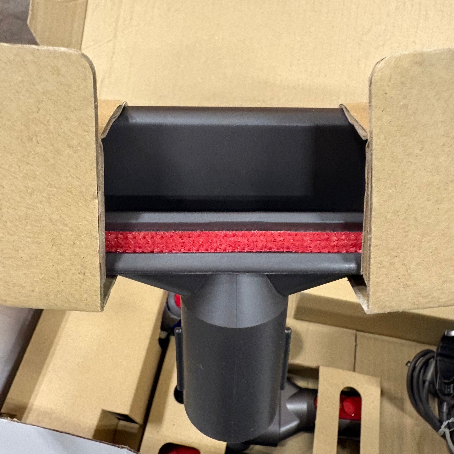 掃除機　コードレスクリーナー　Dyson ダイソン　V8 slim fluffy origin